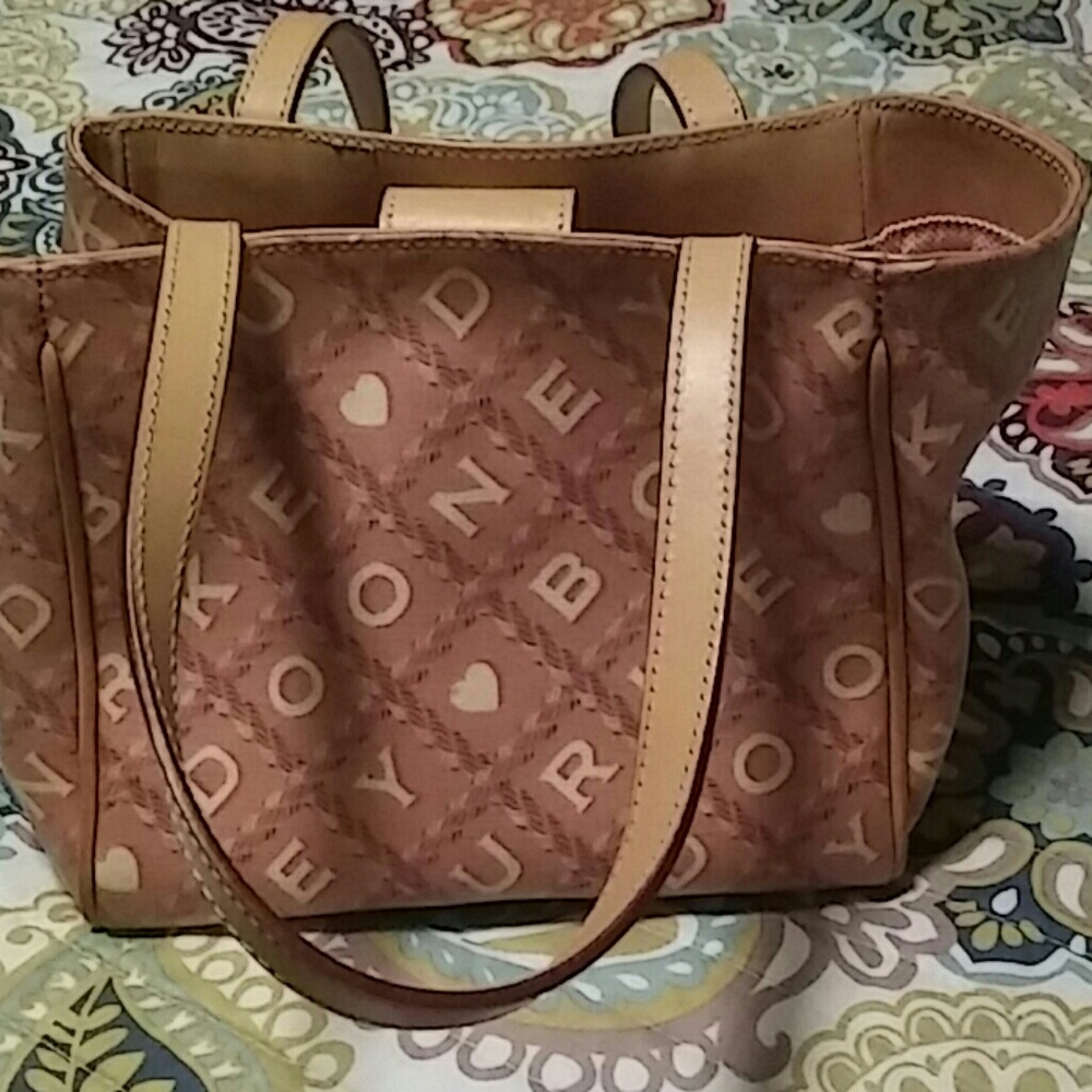 Dooney & Bourke shoulder bag